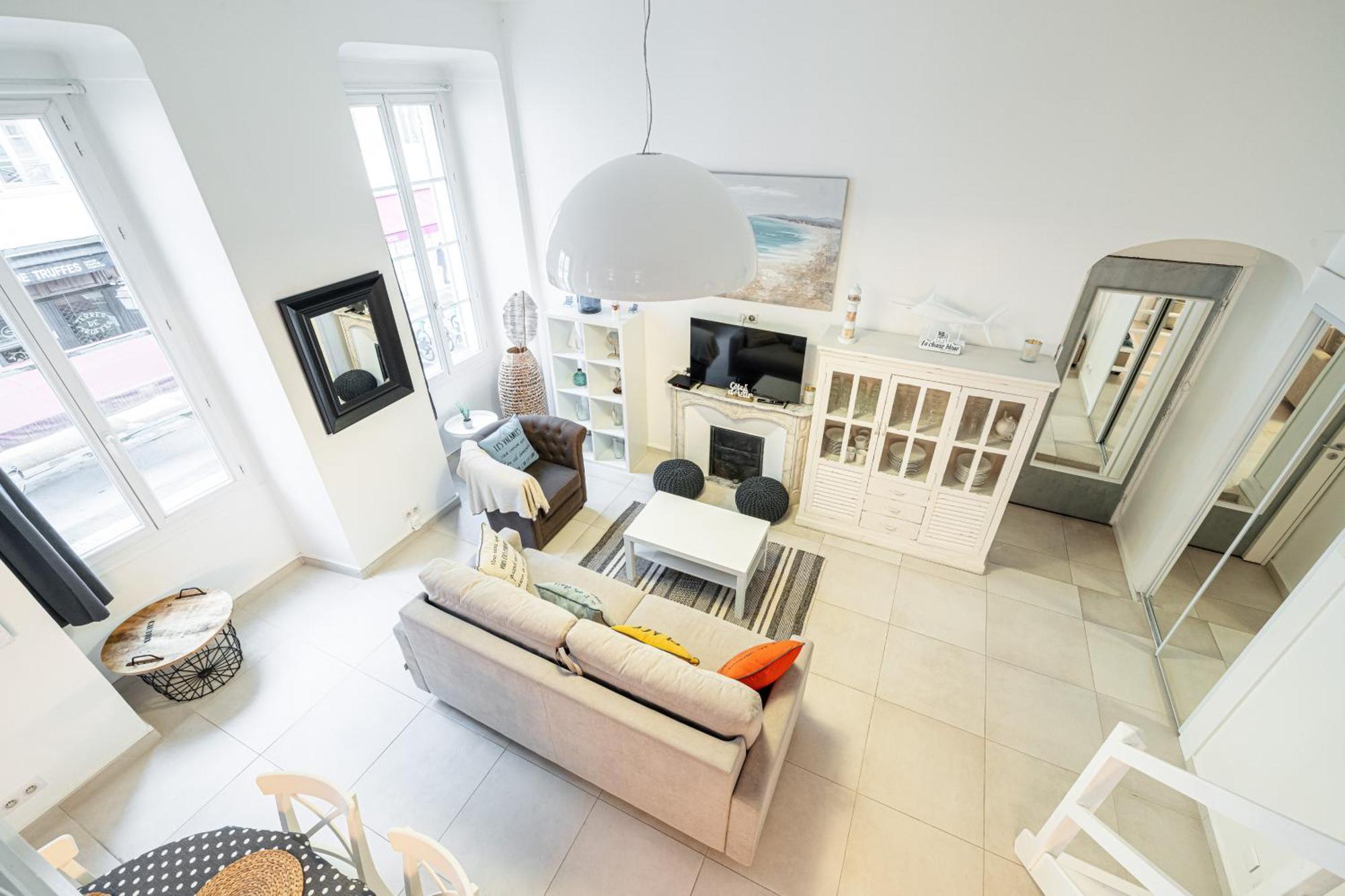 La Petite Chaise Bleue Nice Luaran gambar